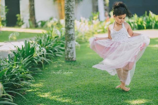 Villa Crystals Malabe Luaran gambar