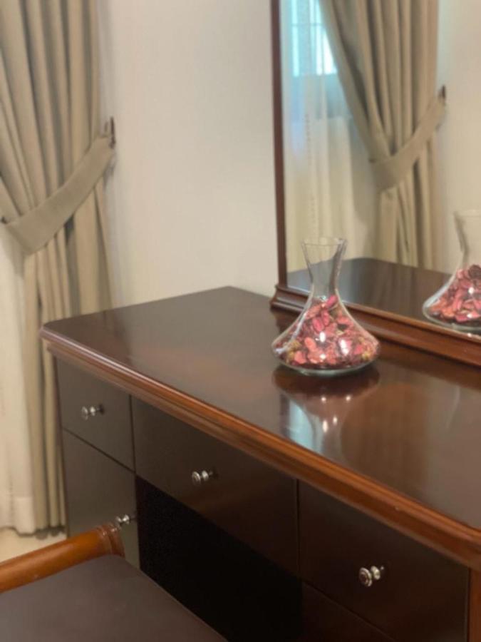 Villa Crystals Malabe Luaran gambar