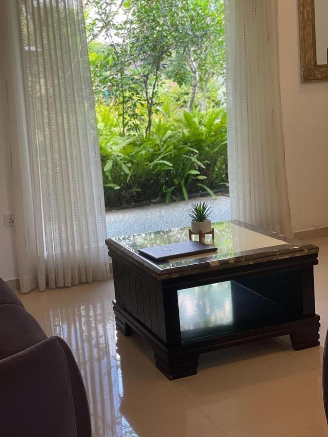 Villa Crystals Malabe Luaran gambar