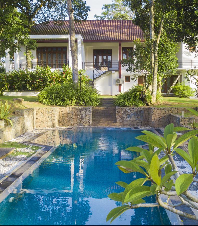 Villa Crystals Malabe Luaran gambar